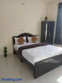 Nandi Skandagiri Guest House - Image 4