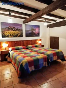Casa independiente y completa con una habitación "Venta de Cidones" - Image 1