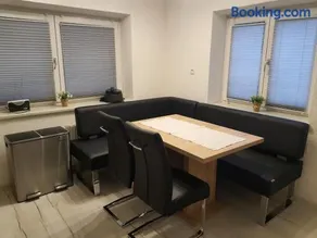 Conveniently Located Alpine Apartment - Image 1