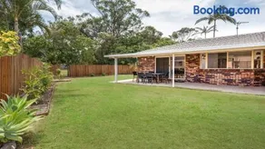 5 Bullando Street Warana QLD - Image 2