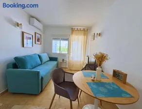 Maxx Suites Torrevieja - Bright and Stylish Studio with Pool Access, Lago Jardin - Image 1