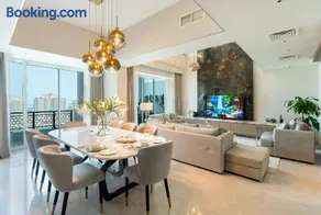 Pearl of the Marina Baywalk Penthouse - Image 2