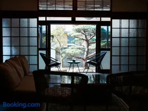 Vacation House Day - Image 1