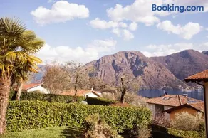 Villa Donagh- Home with pool sleeps 12 by Italian Apartments - Image 1
