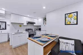 Easy Access to YVR & DT l Cozy Lower Level Suite - Image 4