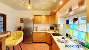 Casa Dijana - a quiet house with a garden near the spa - Image 4