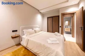 Luxury apartment for daily rent - Image 2