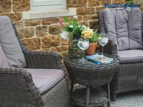Climbing Rose Cottage - Dog Friendly - Peaceful Cotswold Cottage - Image 4