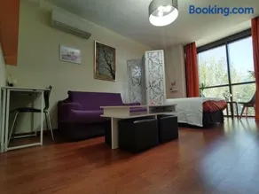 Madrid AlcoTour Apto trabajo y relax - Image 3
