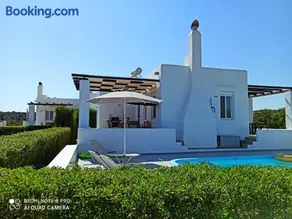 Sea Breeze Villas - Image 1