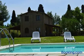 Leonina Cottage - Image 1