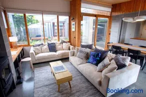 Annies Beach House - Image 2