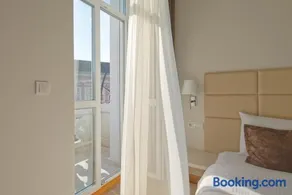 Lanterna Rooms City Center - Image 4