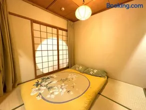 青葉邸-CHIKU-1 Min Walk to Glico and Dotonbori 100sqm 3BR Japanese Residence - Image 3