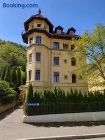 Albert Authentic Heritage - Historic Views - Private Parking & Special Pool and Spa Rates - Image 4