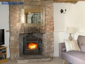 Hollies Cottage - Image 2