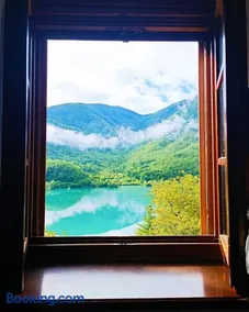 Chalet nel borgo con stupenda vista Lago e Apuane - Image 2