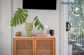 The Tree House, 6 Gowing Street - Image 2
