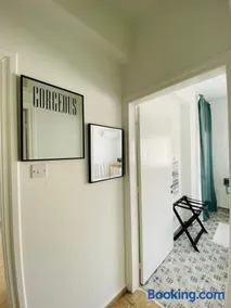 Simple One bedroom flat in Engomi - Image 3