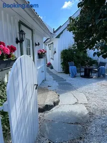 Idyllisk lite anneks med enestående uteplass - Image 2