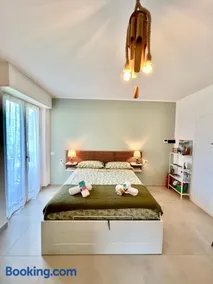 JungleHouse - Image 1