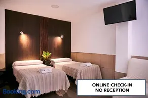 V Pension & Suites - Image 2