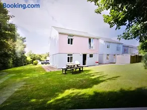 Atlantic Reach Gold Lodge 12 - Image 1