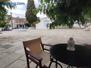 Charming Apartments in Trikeri Village - Image 2