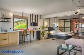 Harmony Suites - Image 4
