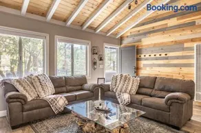 Walk to the Slopes from Modern Cabin with Hot Tub, Moonridge - Image 3