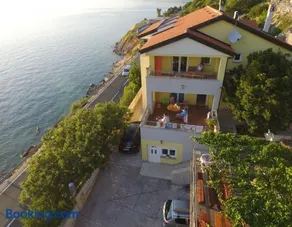Accommodation Salvia - Image 1