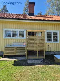 Dalslands-torp nära vattnet - Image 2