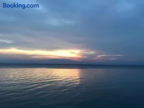Superior, comfortable seaside home with amazing view - Image 2