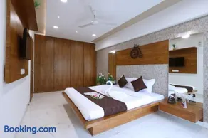 Premium 3BR Stay Near BKC & Bandra East - Image 1