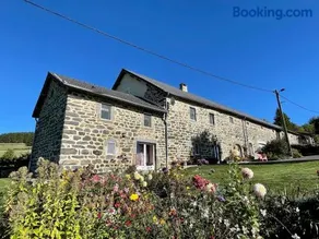 Gîte chaleureux 5 chambres près de Freycenet-la-Cuche, idéal pour familles et amis, animaux admis - FR-1-582-23 - Image 1
