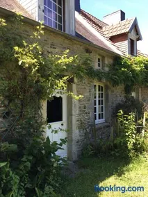 La Tireliere, longère bord de mer avec jardin - Image 1