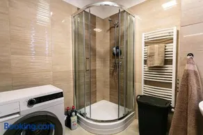 Doczy Private Apartment - Image 4