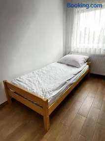 Hostel S8 - Image 3