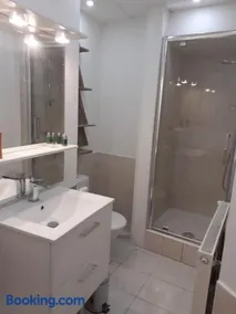 Studio en plein centre ville - 2 à 4 personnes - Image 3