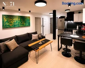 No71 The Luxury Apartment - Image 1
