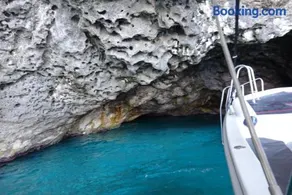 Hugo Experience - Taormina boat tour - Image 4