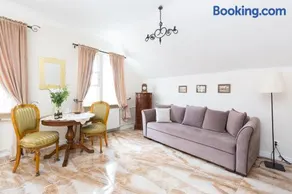 Royal Castle Square Apartment Old Town Warsaw Warszawa - Image 3