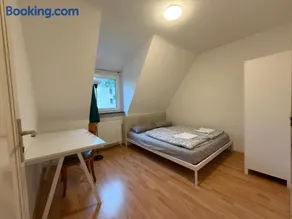 Private Guestroom Hannover Messe - Image 1