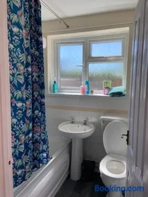 Cute Central House Sleeps 4 - Image 5