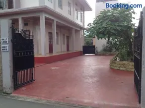 Holly Lodge Guest House - Image 3