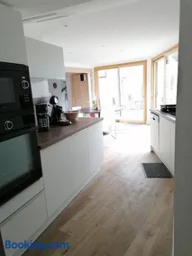 Gites spacieux avec piscine couverte intérieur - Image 1