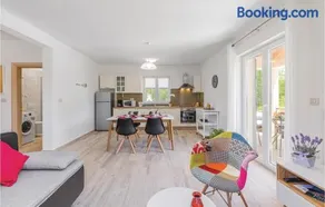 2 Bedroom Gorgeous Home In Trget - Image 3