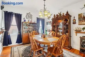 The Boulevard Stay - Image 5