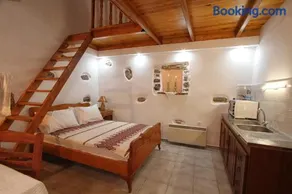 Schinos Apartments - Image 2