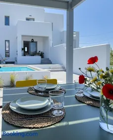 The Nine Graces- Chloe, Charming Naxos Home with Pool & Garden - Image 2